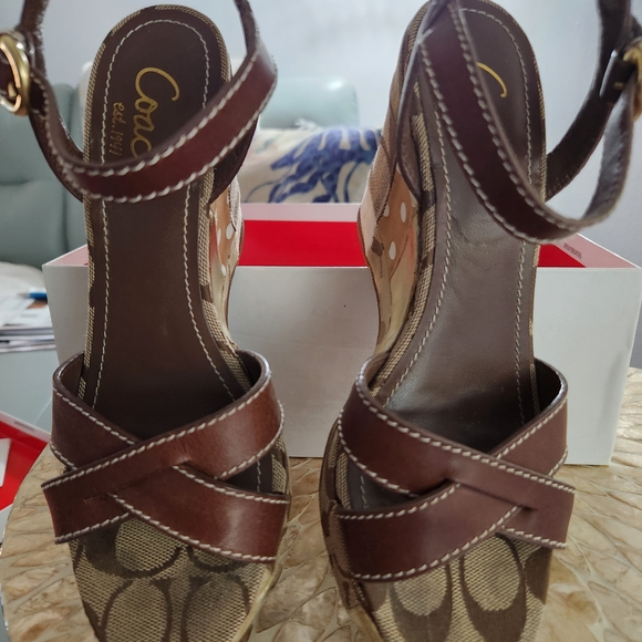 Coach Brown Women's Sandals - Picture 1 of 8